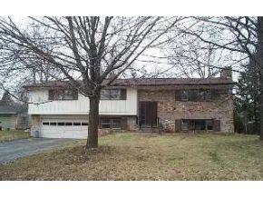 117 Hampton Ct, Bloomington, IN 47408 photo 1