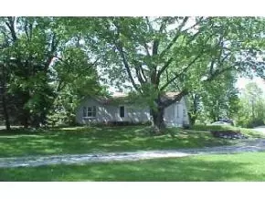 1645 Moffet Ln, Bloomington, IN 47401 photo 1