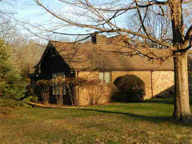 3587 E Diamond Dr, Vincennes, IN 47591 photo 12
