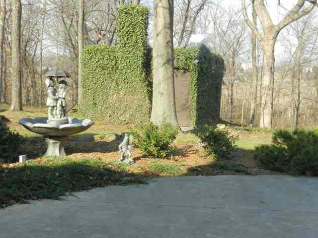 3587 E Diamond Dr, Vincennes, IN 47591 photo 11