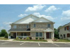 1327 S Cobble Creek Cir, Bloomington, IN 47401 photo 1