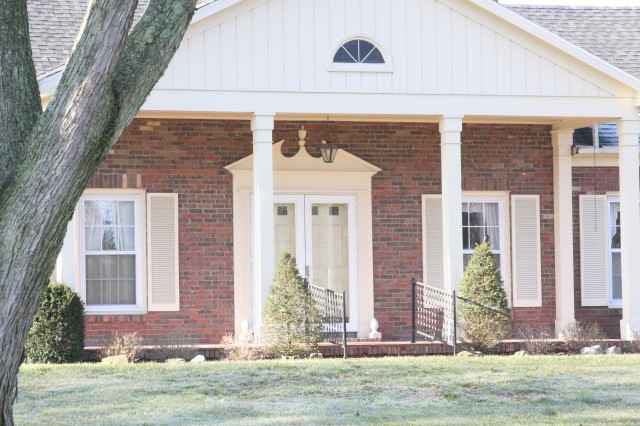 512 Mckenney Rd, Vincennes, IN 47591 photo 2