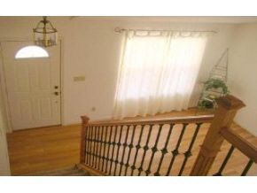 1013 Erin Ct, Bloomington, IN 47401 photo 2