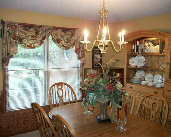 3469 E Meadow Creek Ct, Vincennes, IN 47591 photo 6