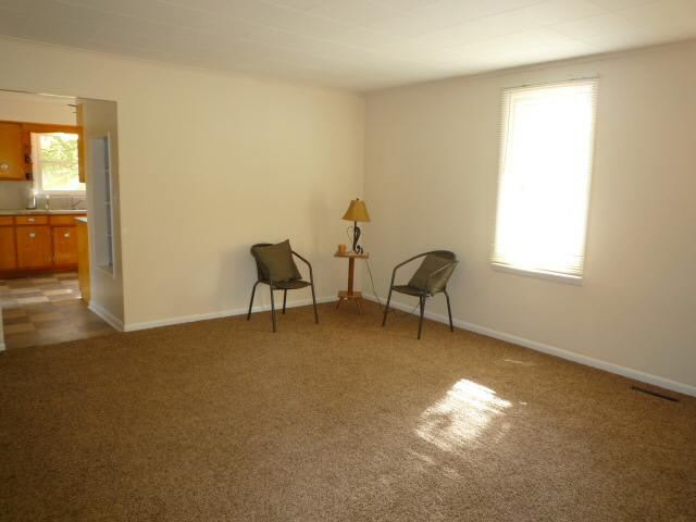 2391 N Hillcrest Rd, Vincennes, IN 47591 photo 2