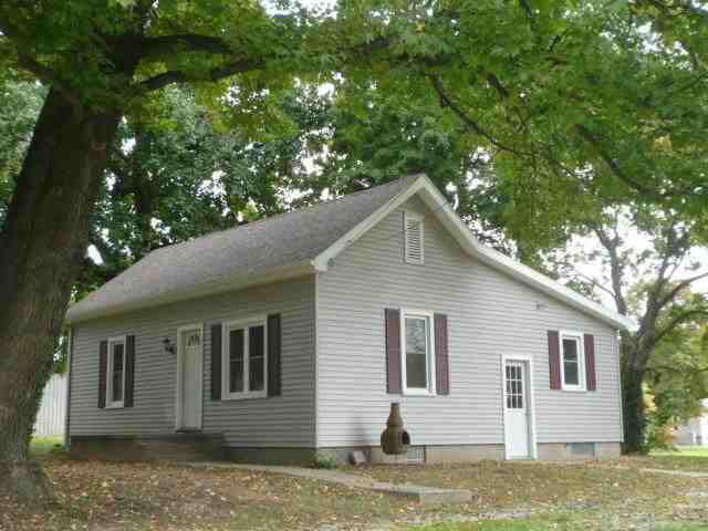 2391 N Hillcrest Rd, Vincennes, IN 47591 photo 1
