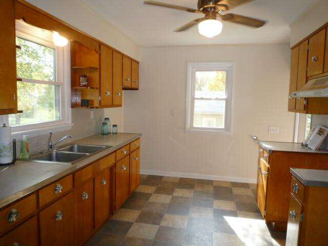 2391 N Hillcrest Rd, Vincennes, IN 47591 photo 3