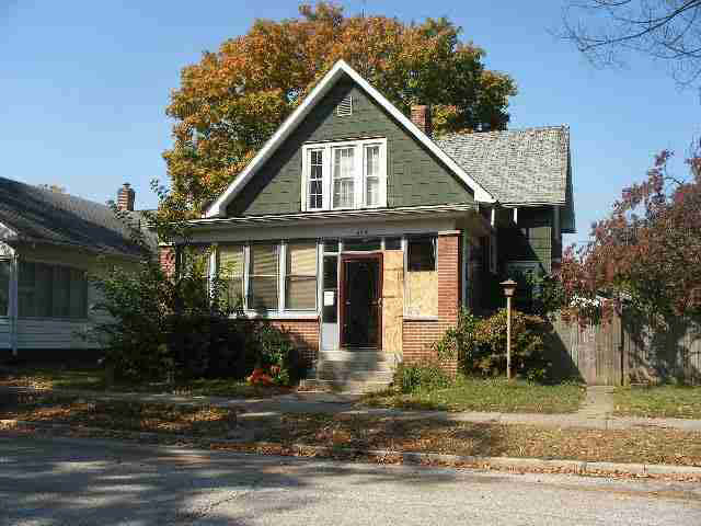 614 N 9th St, Vincennes, IN 47591 photo 1