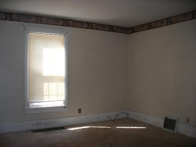614 N 9th St, Vincennes, IN 47591 photo 3