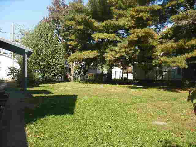 614 N 9th St, Vincennes, IN 47591 photo 4