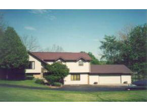 1690 Moffett Ln E, Bloomington, IN 47401 photo 1