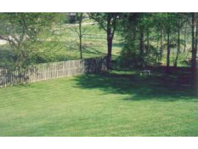 1690 Moffett Ln E, Bloomington, IN 47401 photo 2