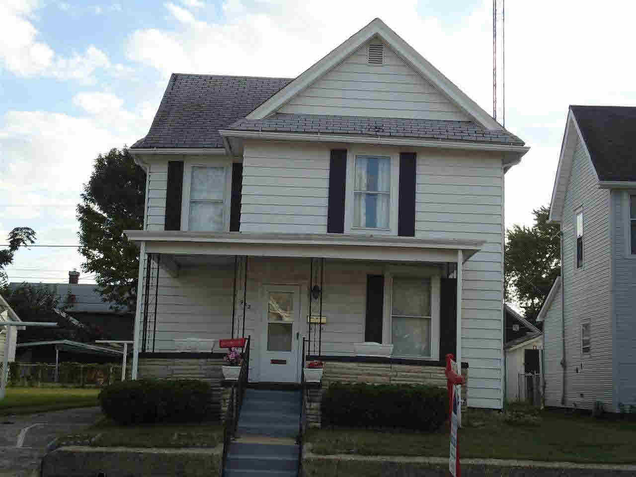 922 E Locust St, Vincennes, IN 47591 photo 1