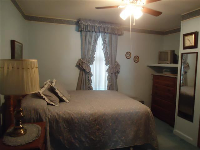 922 E Locust St, Vincennes, IN 47591 photo 6