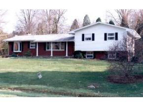 3714 Brownridge, Bloomington, IN 47401 photo 2
