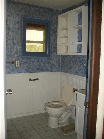 603 N Line St, Loogootee, IN 47553 photo 4