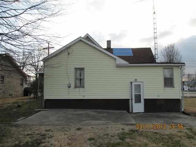 603 N Line St, Loogootee, IN 47553 photo 8
