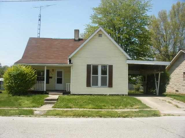 603 N Line St, Loogootee, IN 47553 photo 1