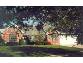 3321 Rolling Oak Dr, Bloomington, IN 47401 photo 1