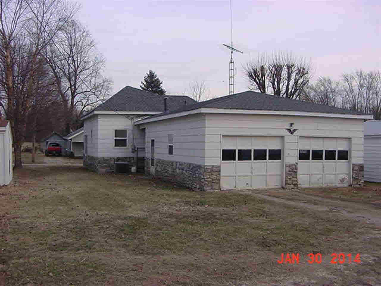826 Charles St, Bicknell, IN 47512 photo 2