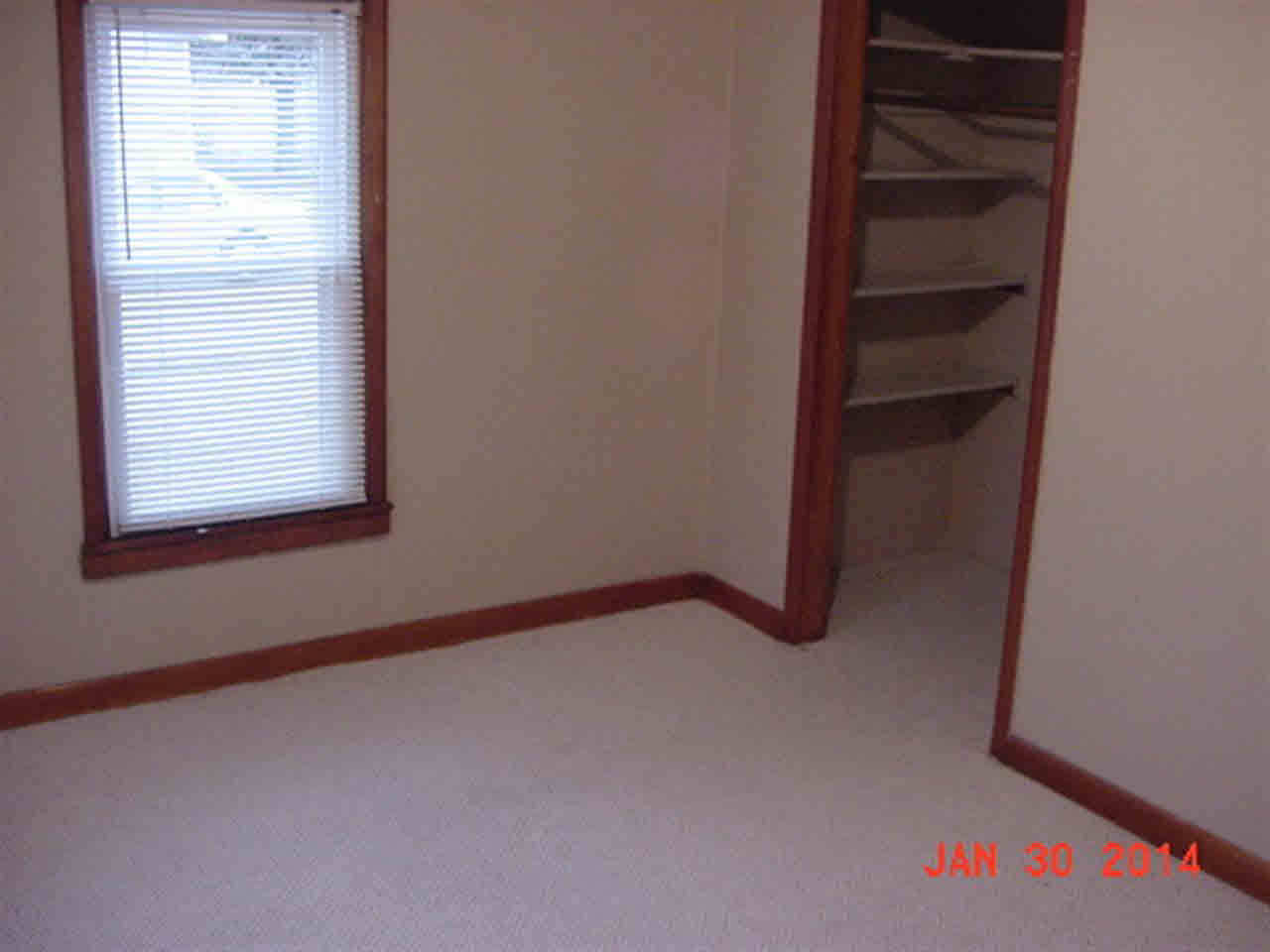 826 Charles St, Bicknell, IN 47512 photo 6