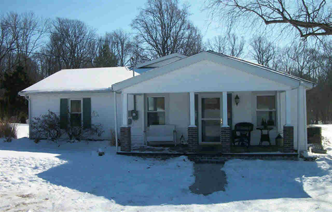 1230 N Mcclure Rd, Vincennes, IN 47591 photo 1