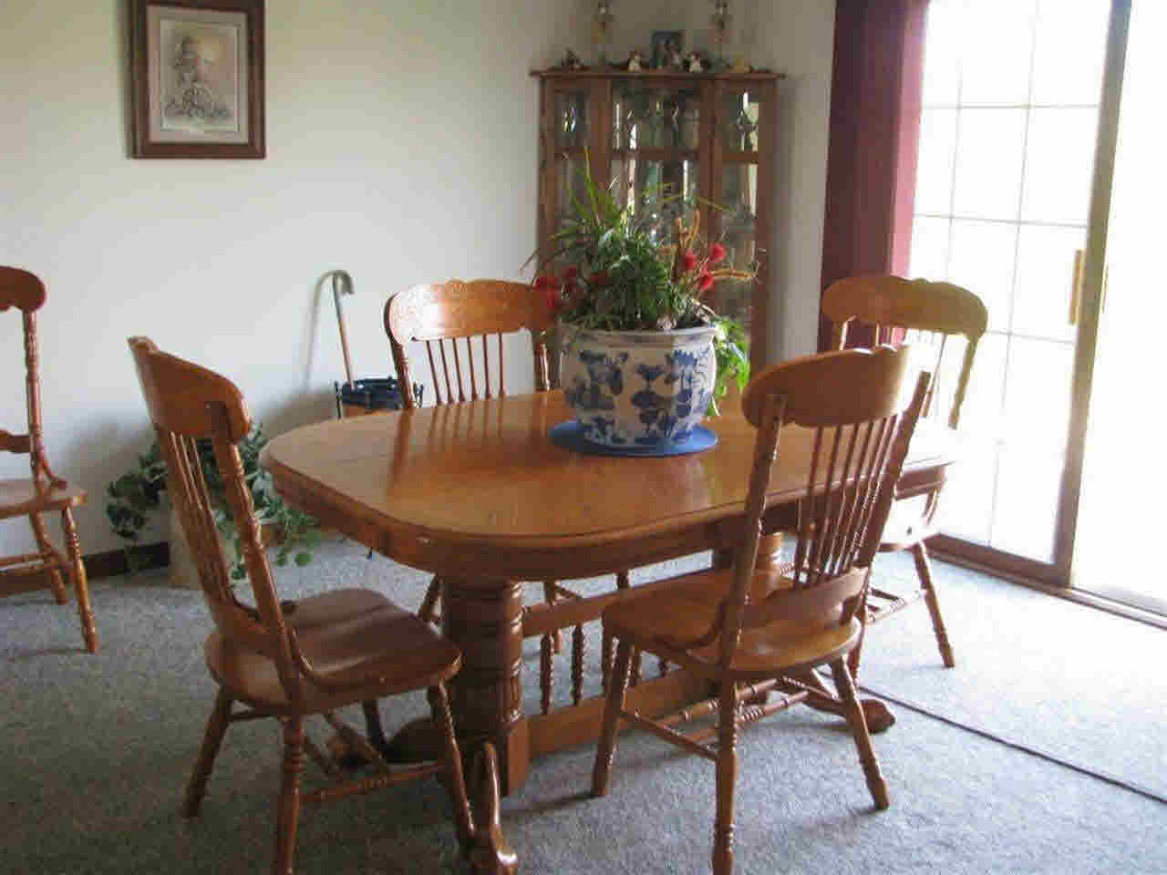 2236 S Henderson Rd, Vincennes, IN 47591 photo 3