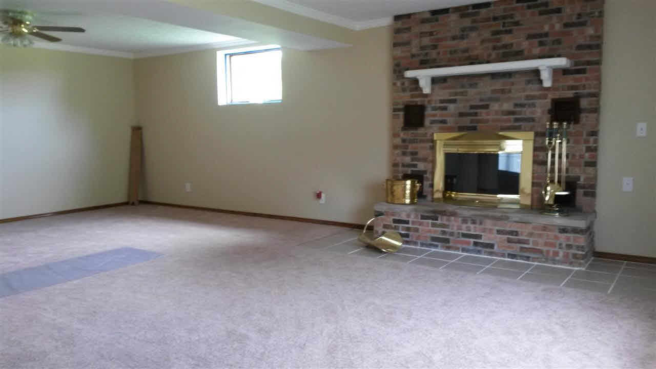 935 N Mcclure Rd, Vincennes, IN 47591 photo 4