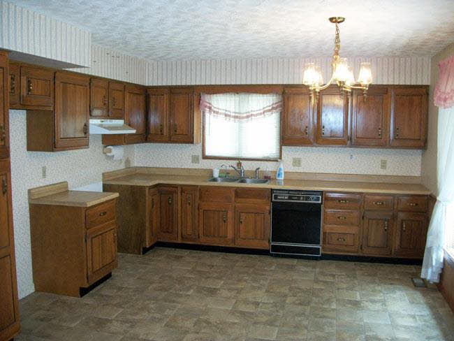 1001 Old Wheatland Rd, Vincennes, IN 47591 photo 2