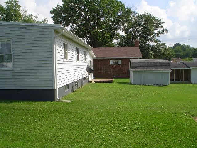 1007 W Franklin Ave, Bicknell, IN 47512 photo 8