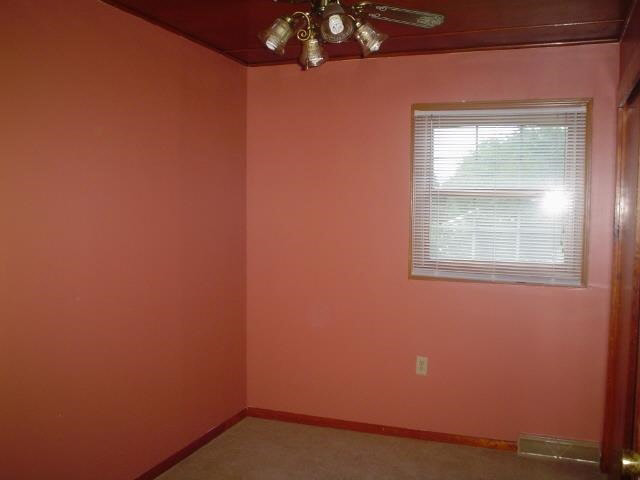 1007 W Franklin Ave, Bicknell, IN 47512 photo 5