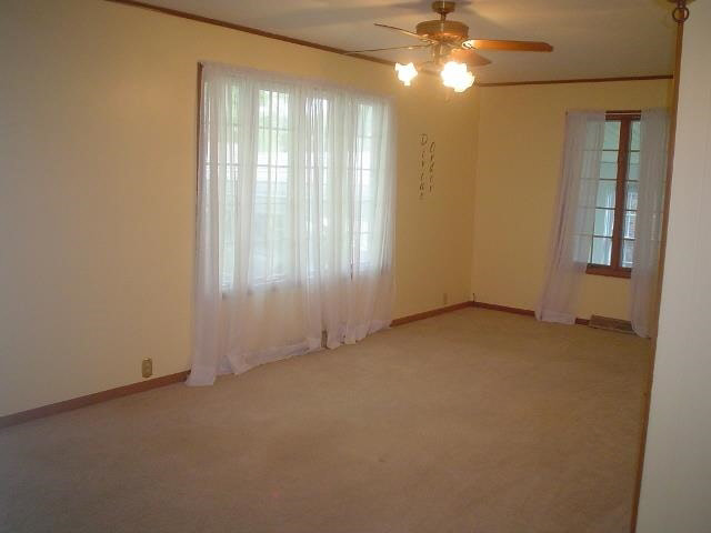 1007 W Franklin Ave, Bicknell, IN 47512 photo 3