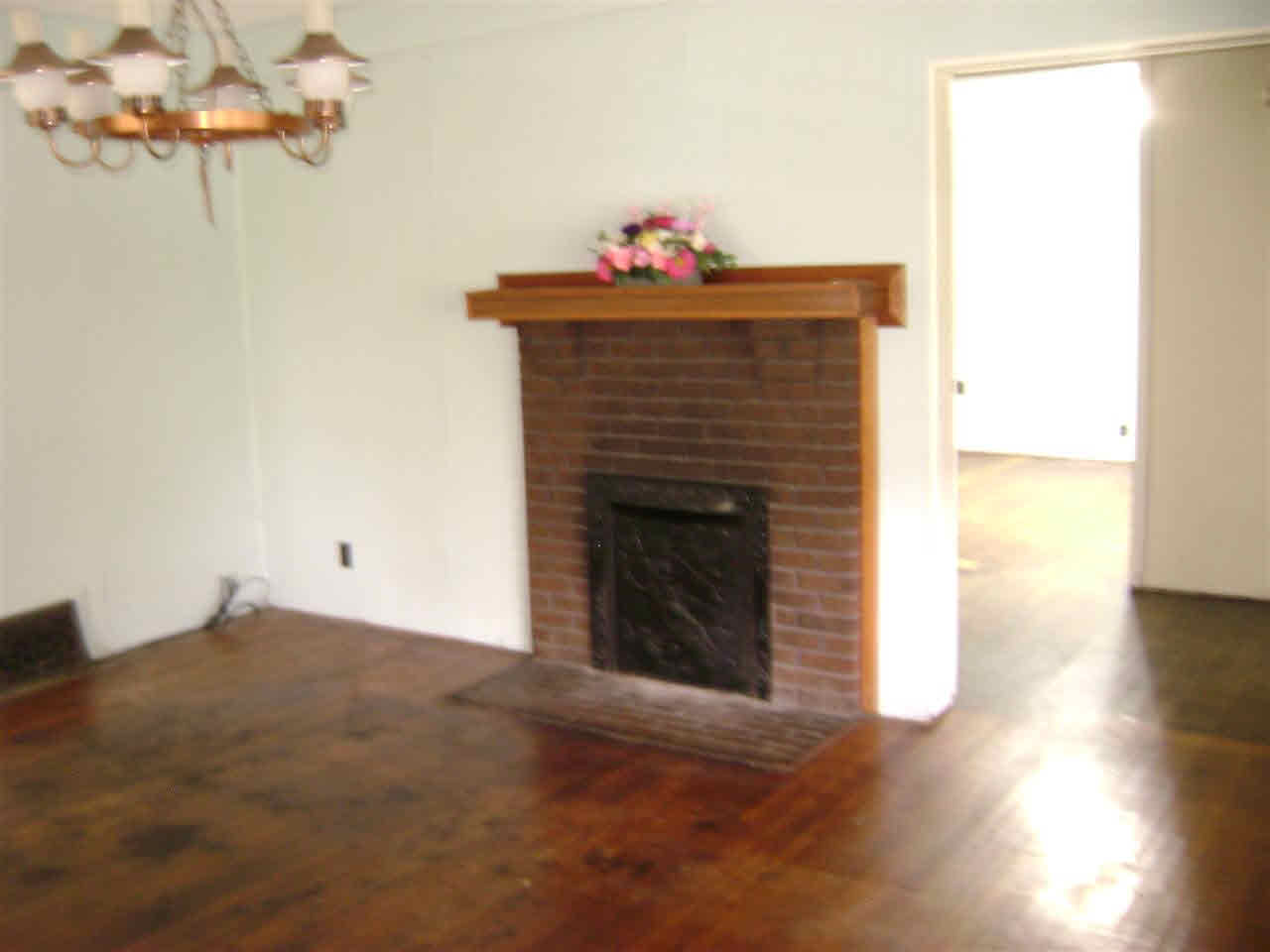 107 E Shipping St, Edwardsport, IN 47528 photo 10