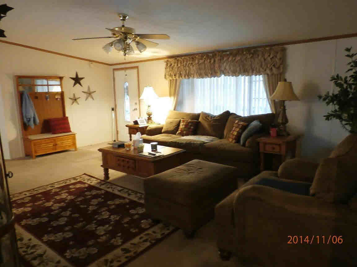 332 White River Ave, Bicknell, IN 47512 photo 4
