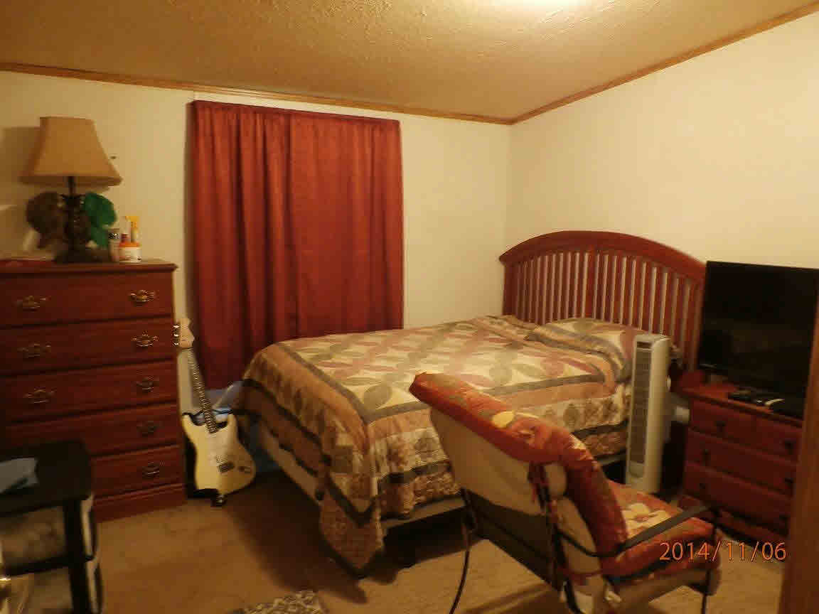 332 White River Ave, Bicknell, IN 47512 photo 10
