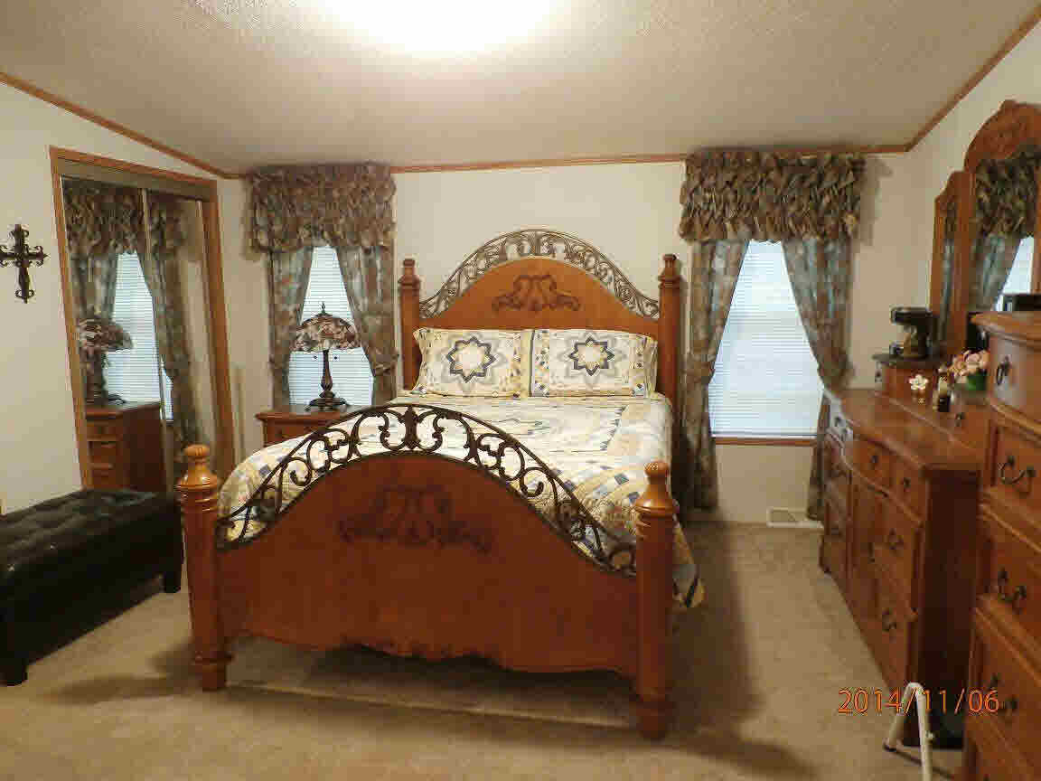 332 White River Ave, Bicknell, IN 47512 photo 6