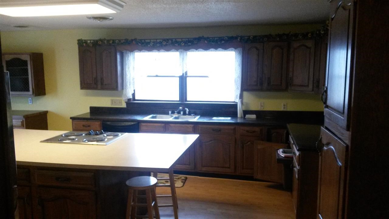 9320 E Sr 67, Bruceville, IN 47516 photo 8