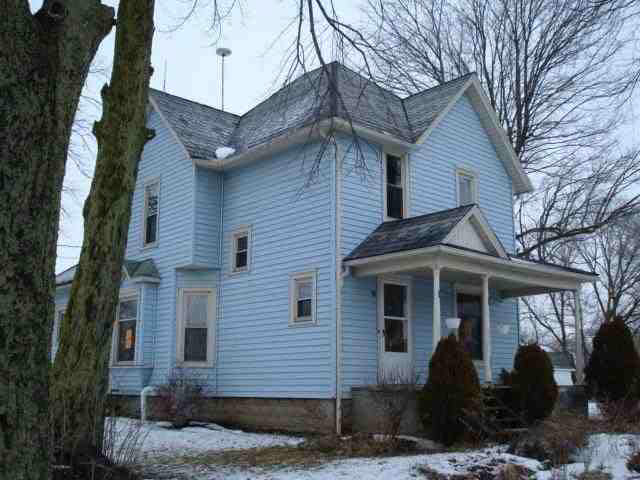223 E Pine St, Topeka, IN 46571 photo 1