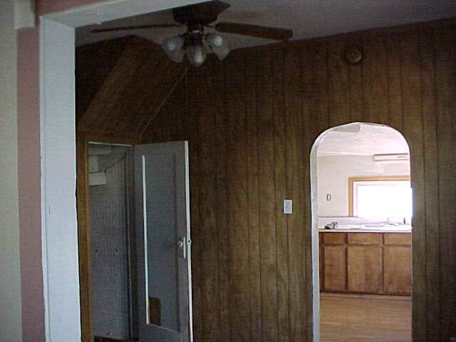 409 N High St, Lagrange, IN 46761 photo 10