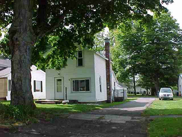 409 N High St, Lagrange, IN 46761 photo 1