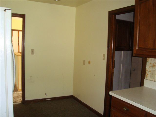 614 E Third St, Auburn, IN 46706 photo 6