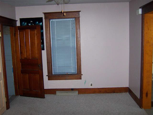 700 E Main St, Albion, IN 46701 photo 3
