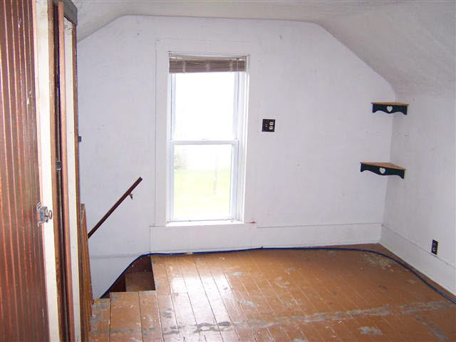 700 E Main St, Albion, IN 46701 photo 6
