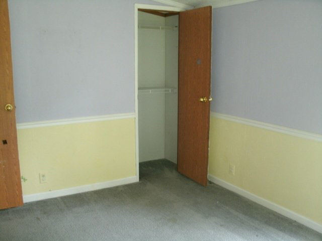 4240 E 250 N, Lagrange, IN 46761 photo 10