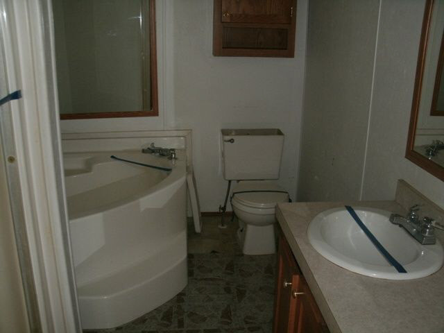4240 E 250 N, Lagrange, IN 46761 photo 8