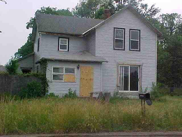 312 S Main St, Wolcottville, IN 46795 photo 1
