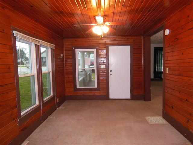 450 S Washington St, Waterloo, IN 46793 photo 3