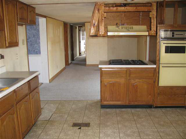 700 E Weber Rd, Albion, IN 46701 photo 3