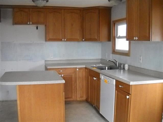 4670 S W Riley Sq, Pleasant Lake, IN 46779 photo 4