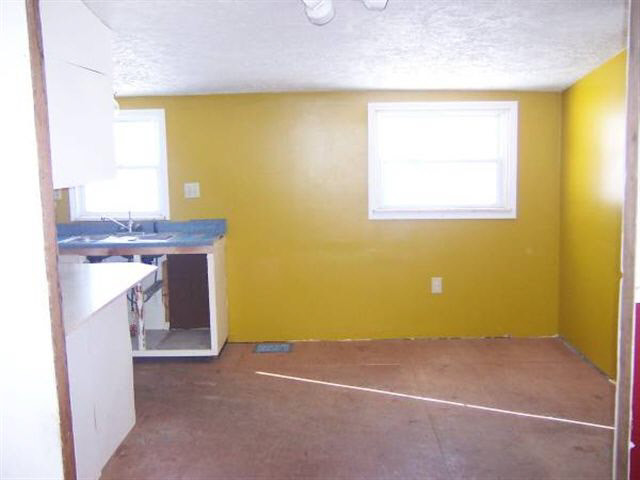 350 West St, Waterloo, IN 46793 photo 4